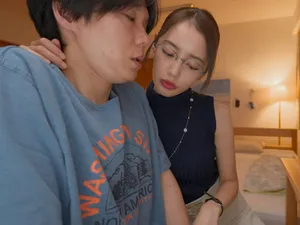 Những cô nàng bị tẩy não đắm chìm trong tình dục