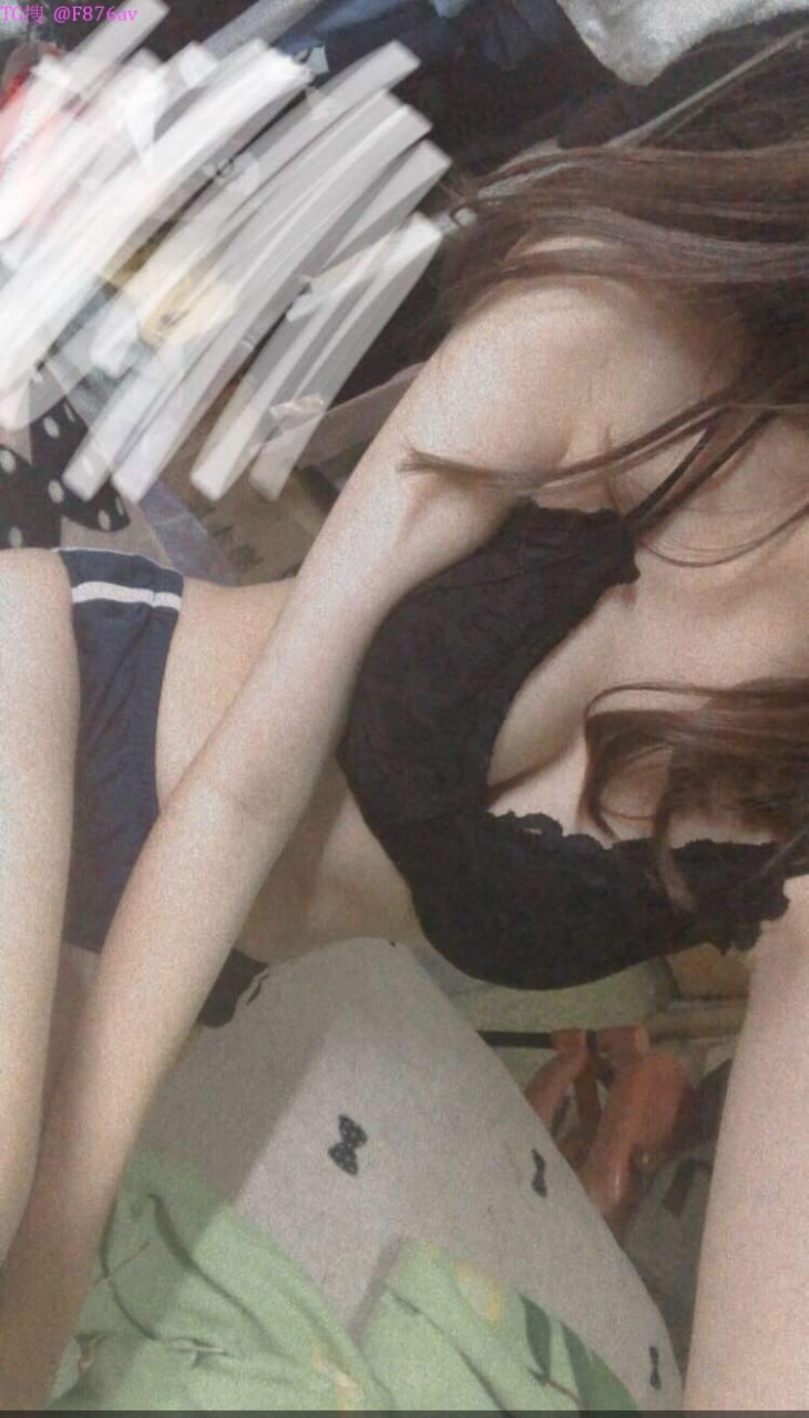 ông chú đi đi chơi với 2 đứa cháu gái ngây thơ tuổi dậy thì