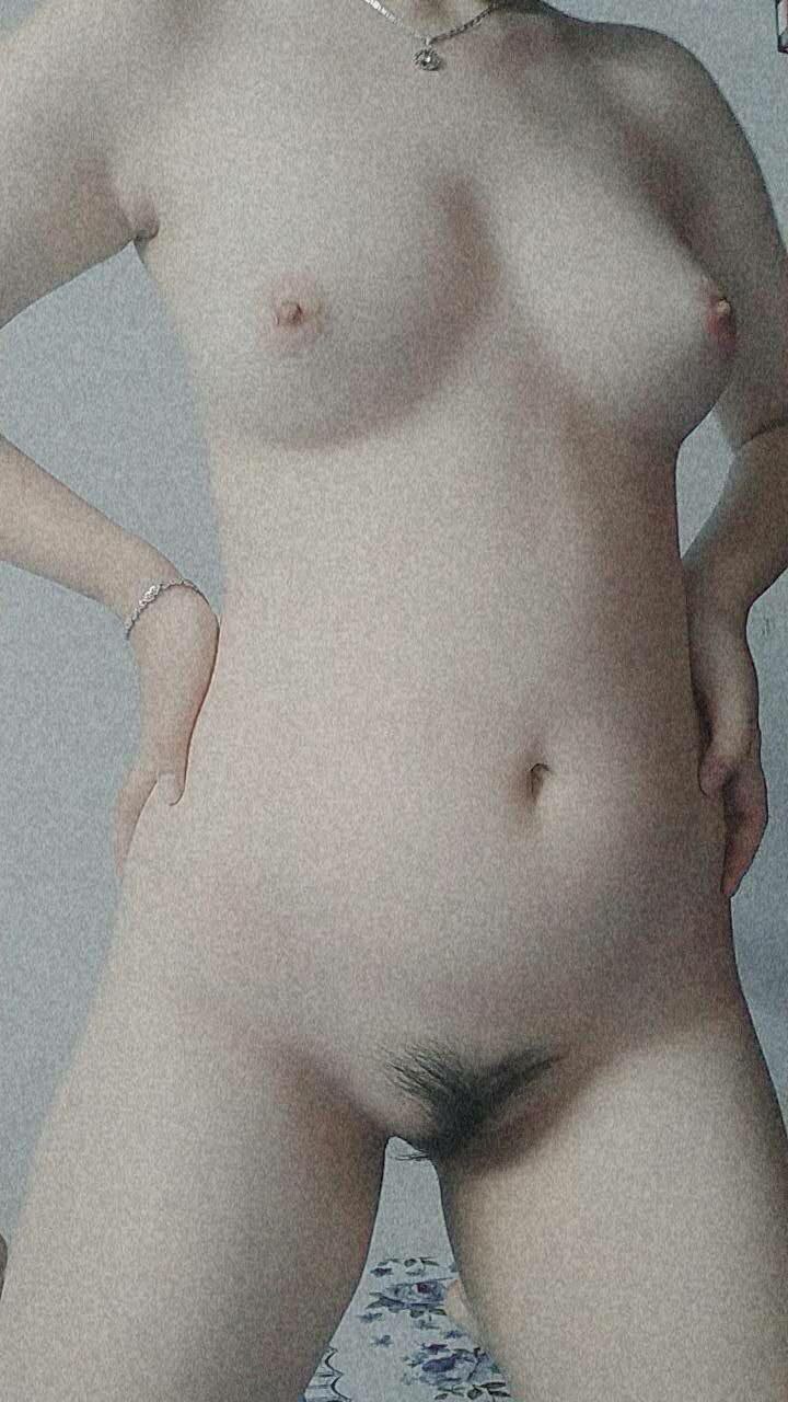 Tên tù vượt ngục và bà xã trẻ vietsub