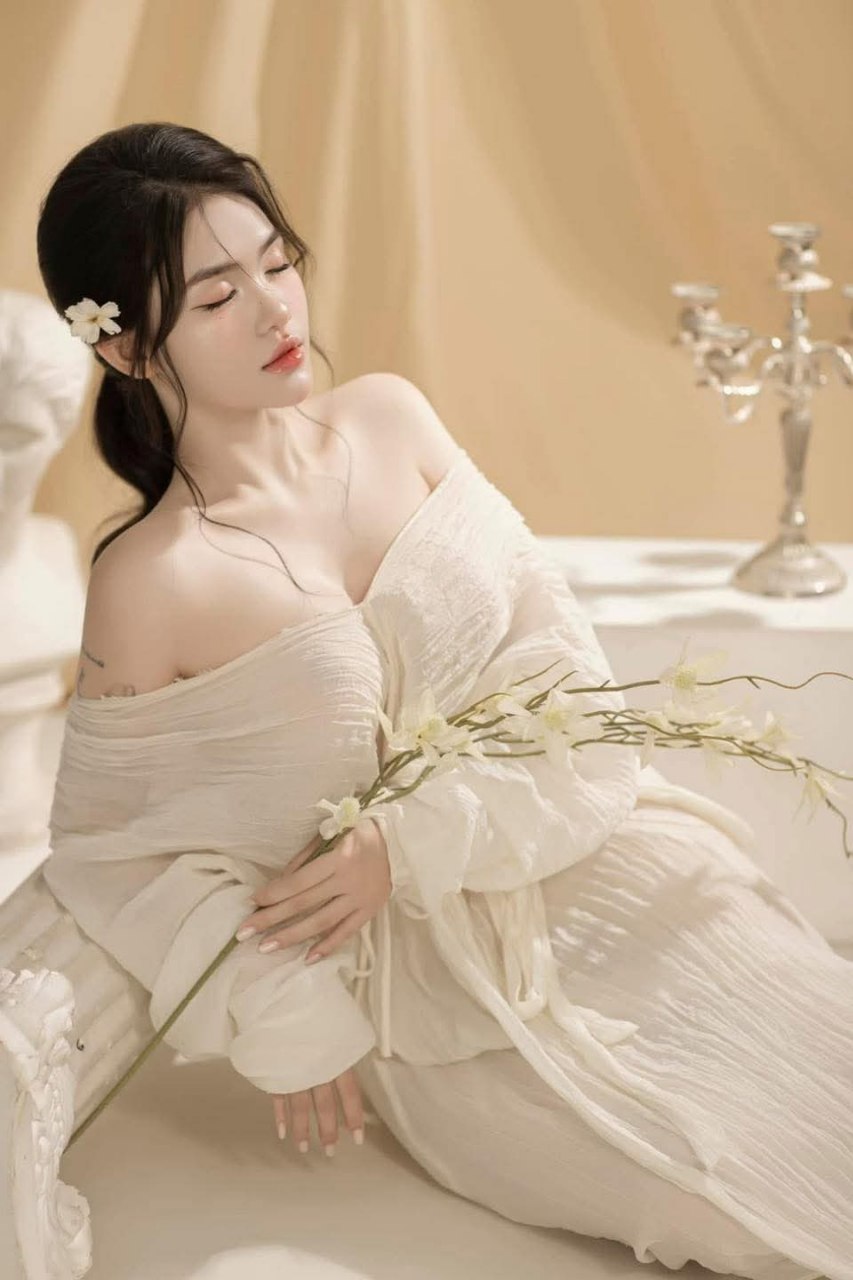 Con gái quá dâm làm bố dượng thèm éo chịu nổi